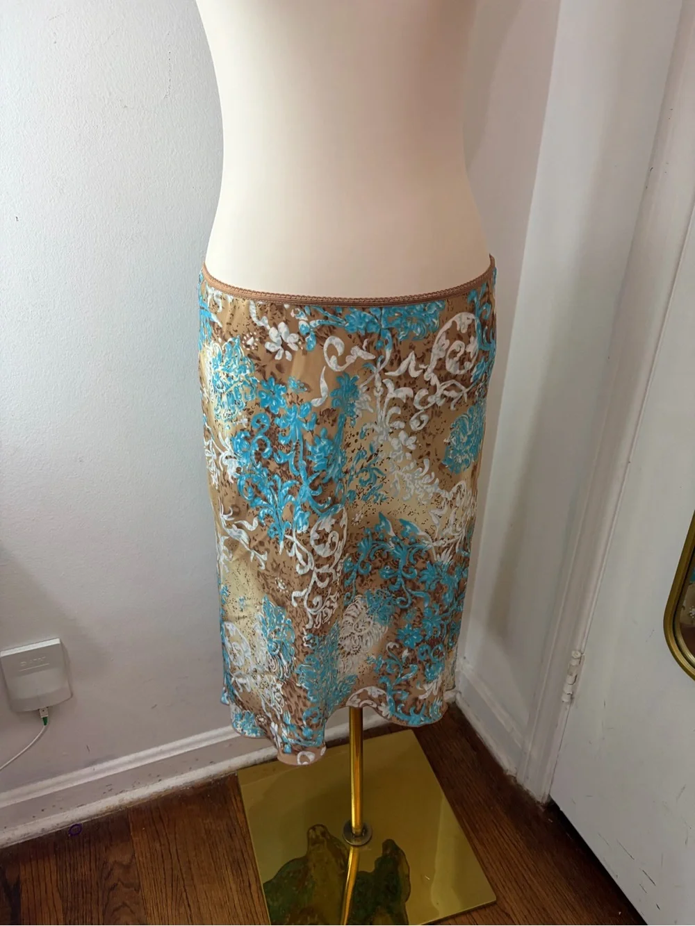 Y2K 90s vintage Turquoise & Tan Midi Skirt with Elastic Floral Motif